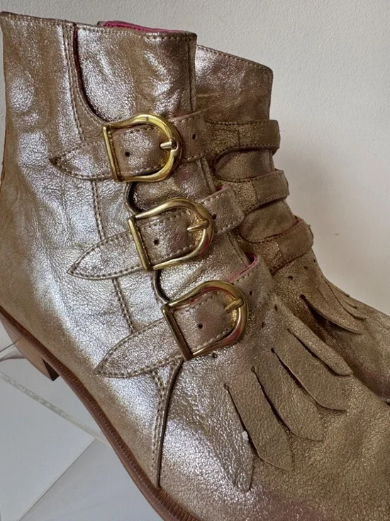 MODERN VICE NYC Handmade Leather Boot Metallic Gold Zip Up Buckle Size 37 Fringe - Picture 3 of 15